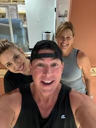 Kay Crowe's Instagram, Twitter & Facebook