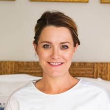 🚨 My mum wrote a book! 📚 Throughout her career, my mum has been  uncovering and writing about issues facing women. There aren't many other  people that can say they've been shot