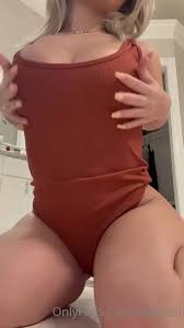 Airikaca Aka Airikacal Showing Her Horny Hard Nipples Through Onlyfans Video