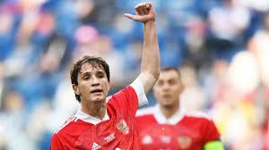 Марио может отдать и прострельную передачу, и сделать отличный навес в штрафную площадь. Vu80gtupr1r5om