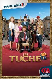 C'est ni plus ni moins que le palais de l'elysée qui accueille toute la famille tuche sur l'affiche des tuche 3. Avant Premiere Les Tuches 3