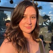 Heather Baines's Instagram, Twitter & Facebook