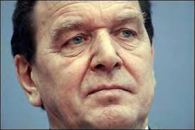 LUMEA Vin inundaţiile? Cu viaţa la dosar VARIA Cutremur în Indonezia LUMEA