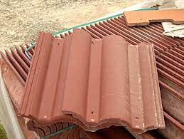 Datorita profilului rotund si pronuntat, si a jocului viu de culori, acoperisul casei dvs. Tigla Din Beton Benemad Prest