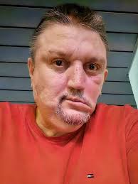 Palavras jogadas ao vento jamais voltam à sua origem. A bondade é a  essência da vida de quem tem o coração nobre, emoldurado pela alma da  felicidade. A língua não tem ossos,