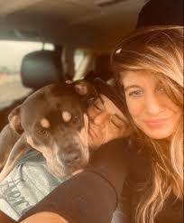 Maria Deaver's Instagram, Twitter & Facebook