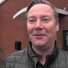 Billet-gak gak: Måtte skifte navn for at komme på drømmeferie