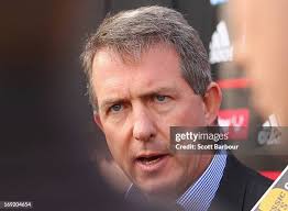 48 Ian Lovett Photos & High Res Pictures