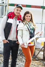 Die diese nachricht ist eine überraschung: Sarah Engels Pietro Lombardi Bauen Ihr Traumhaus Heute Die Erste Folge Ihrer Doku Soap Promicabana