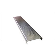 Normally carpet has a tack strip underneath the edges that would be inset some from the edge. Stainless Steel Flooring Trims Flooring Transition Accessories Type Carpet Trim Buy Stainless Steel Carpet Trim Carpet Edge Trim Metal Tile Trim Product On Alibaba Com