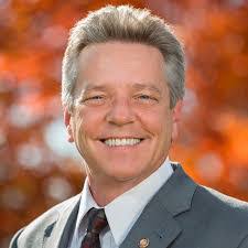 Lisa Boltz's Instagram, Twitter & Facebook