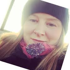 Laura Pilling's Instagram, Twitter & Facebook