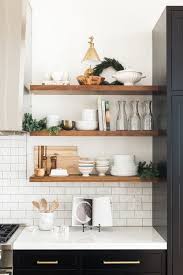 With the distinctive pale gold color often associated with oak, regal oak features a modern twist with it's raised panel doors. Aufbewahrung Und Accessoires Fur Eine Kuche A La Pinterest Kuchenrenovierung Kuchenumbau Kuchendekoration