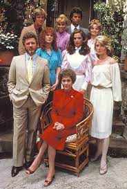 Falcon Crest Ab Heute Werktags Um 21 Uhr Bei Passion Starsontv Alte Filme Alte Serien Kindheitserinnerungen