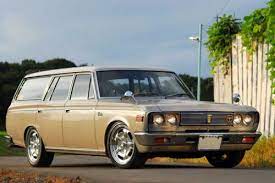 toyota crown wagon bilar