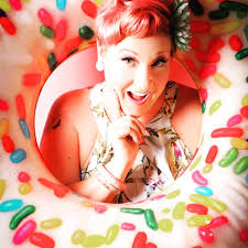 Meet Destiny, a make-up artist, stylist and photographer who creates custom  photo shoot experiences that highlights each person's unique personality.  You can chat with her business at: https://m.me/sweetheartpinup We're  excited to bring