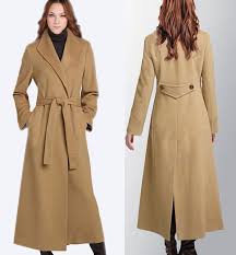 You need a camel coat in your wardrobe if you are looking for outerwear that goes with everything in your wardrobe. Pin On Dress And Style