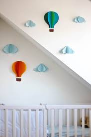 Basteln Mit Papier Heissluftballon Wanddeko Meinefamilie At Kinderzimmer Deko Basteln Heissluftballon Basteln Heisluftballon Basteln