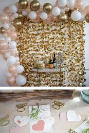 Rose Gold Greenery Baby Shower Gold Pink And White Ballon Garland Baby Shower Favors Baby Sho Baby Shower Roses Baby Girl Shower Themes Ballon Garland
