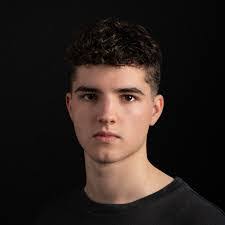 Julienne Waters's Instagram, Twitter & Facebook