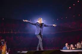 Zonder woorden (live in de lotto arena). Bart Peeters Zet Lotto Arena Concerten Op Plaat We Missen Het Nieuwsblad Mobile