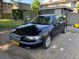 Image result for Black Sapphire 2002 Volvo