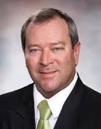 REAL ESTATE NEWSMAKERS