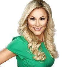 Keri Dillard's Instagram, Twitter & Facebook