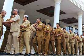 Sebelum dan sesudah waktu tersebut, diimbau. Simak Berikut Sanksi Bagi Asn Yang Nekat Mudik Lebaran 2021 Halaman All Kompas Com