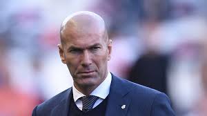 Louisa necib (l.) und zinedine zidane haben eine menge gemeinsam. Ex Profifussballer Zinedine Zidane So Hot Ist Seine Family Promiflash De