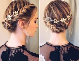 These looks are right for women of all ages and are easy to style and maintain on a normal budget and trips to the. 7 Easy Hairstyles For Medium Hair For Party Makeupandbeauty Com