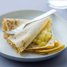 Crepes A La Compote De Pommes Recettes Recette Recette Recette Crepe Compote De Pomme