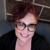 Maryanne Murray's Instagram, Twitter & Facebook