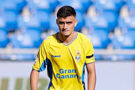 Football manager 2021 is the best game for gamers because is it challenging to play. Barcelona S Upcoming Star Pedri Is Wanted By Borussia Monchengladbach Technosports