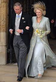 Elegant The Duchess Wedding Gown Was Crafted From Dove Grey Silk Http Dailym Ai P2zrs6 I A6b60e54 Royal Wedding Dress Royal Wedding Gowns Royal Brides