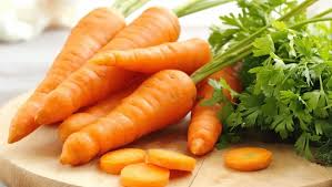 Sativus, in the parsley family (apiaceae or umbelliferae), which also includes the similar parsnip. 5 Benefits Of Carrots That Make It The Perfect Winter Superfood