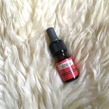 Kali ni saya nak review garden of eden rosa e pigmentation serum, pengalaman adik saya sendiri. Beautybypapot Review Garden Of Eden Rosa E Pigmentation Serum