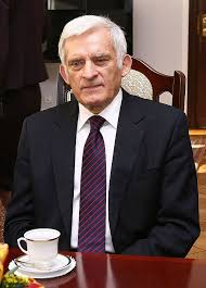 File:Jerzy Buzek Senate of Poland 01.jpg