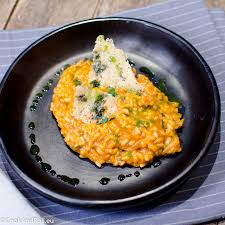 Une Recette De Risotto Aux Tomates En Tres Bonnes Conserves Et Ail Des Ours Frais Sur Cookandroll Eu Www Cookandroll Recette Risotto Risotto Ail Des Ours