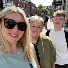 Willows club early June GET TOGETHER 12 til 4.30. Sun 14. Updated ! Need to  know numbers interested ! Room hire so £2 a head if any left and enough  turn up will do another.