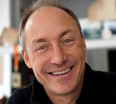 Καρδιά με Καρδιά» με τον ΔΑΛΑΪ ΛΑΜΑ ΤΗΣ