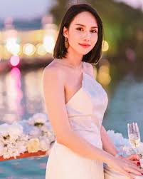 เจนนี่ พี่สาวมีล่า ออกมาชี้แจงถึงประเด็นความรุนแรงที่เกิดขึ้นภายในครอบครัว พร้อมถามกลับเรื่องเกิดมา 2 ปี ทำไมเพิ่งมาออกมาพูด ต้องการอะไร. Vdwlhjcazrjo8m