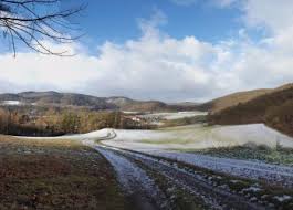 Gedenkstein für alfred walter (weida) und die verwundeten des volksaufstands am 17. Wanderwege In Der Nahe Von Am Rand Des Gobert Massivs Eichsfeld Gps Wanderatlas