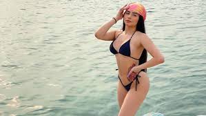 Taina costa nua - Best photos on centre-imagin.com