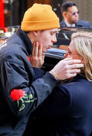 Check out the latest pictures, photos and images of brooklyn beckham and chloe grace moretz. Chloe Moretz Opens Up About Her Break Up With Brooklyn Beckham As Pictures Of Their Fleeting Last Kiss Emerge Mirror Online