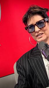 Mãe e filha ficam gravemente feridas ao serem atingidas por reboque no RJ