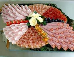 Kalte platten kommen wieder in mode! 15 Wurst Und Kase Platte Ideen Partyplatten Fleischplatte Wurstplatte