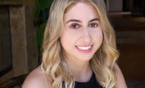 Nicole Roach's Instagram, Twitter & Facebook