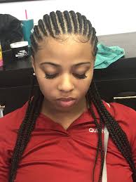 This short ob style is simple yet sophisticated and stylish and easy to if you want something more unique, rather than just straight bob braids, you can simply go for a super chic look with medium size box braids with a few braids pulled to the back and a few beads and the front. Short Straight Back Braids With Beads Cute Ways To Wear Beads On Cornrows Braids And Locs These Are Not Only Easy To Maintain But Also You Can Also Switch It