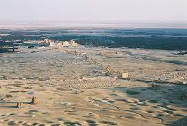 Voir plus d'idées sur le thème palmyre, syrie, archéologie. File Palmyre Vue Generale Jpg Wikimedia Commons